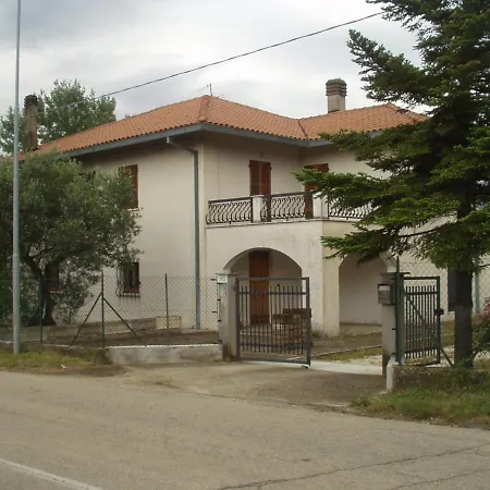 Country House Oasi Degli Ulivi Сasa de vacaciones